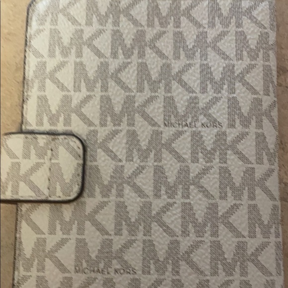 Michael kors card holder - Picture 2 of 3